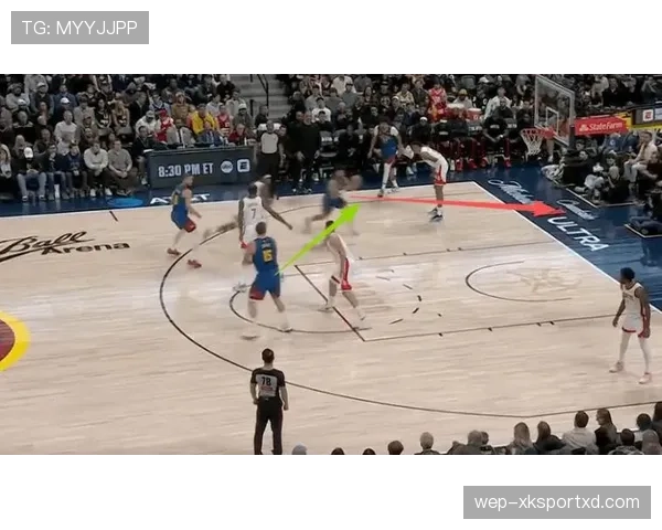 格林挡拆助攻库里与防守约基奇差异明显