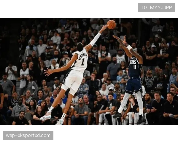 文班亚马内线多样挡拆造杀伤效率显著提升球队攻防转换速度